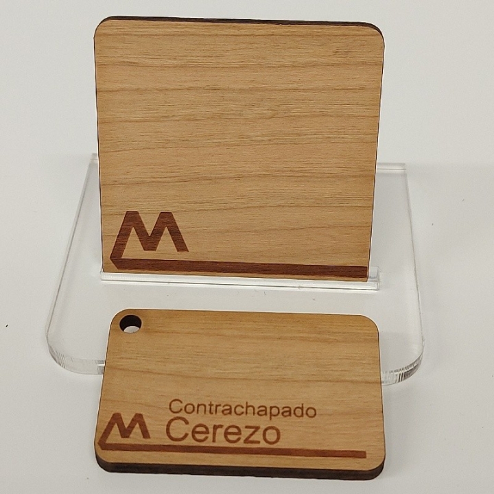 Madera contrachapada de Cerezo 4 mm.