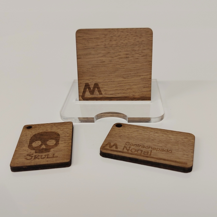 Madera contrachapada de Nogal 4 mm.